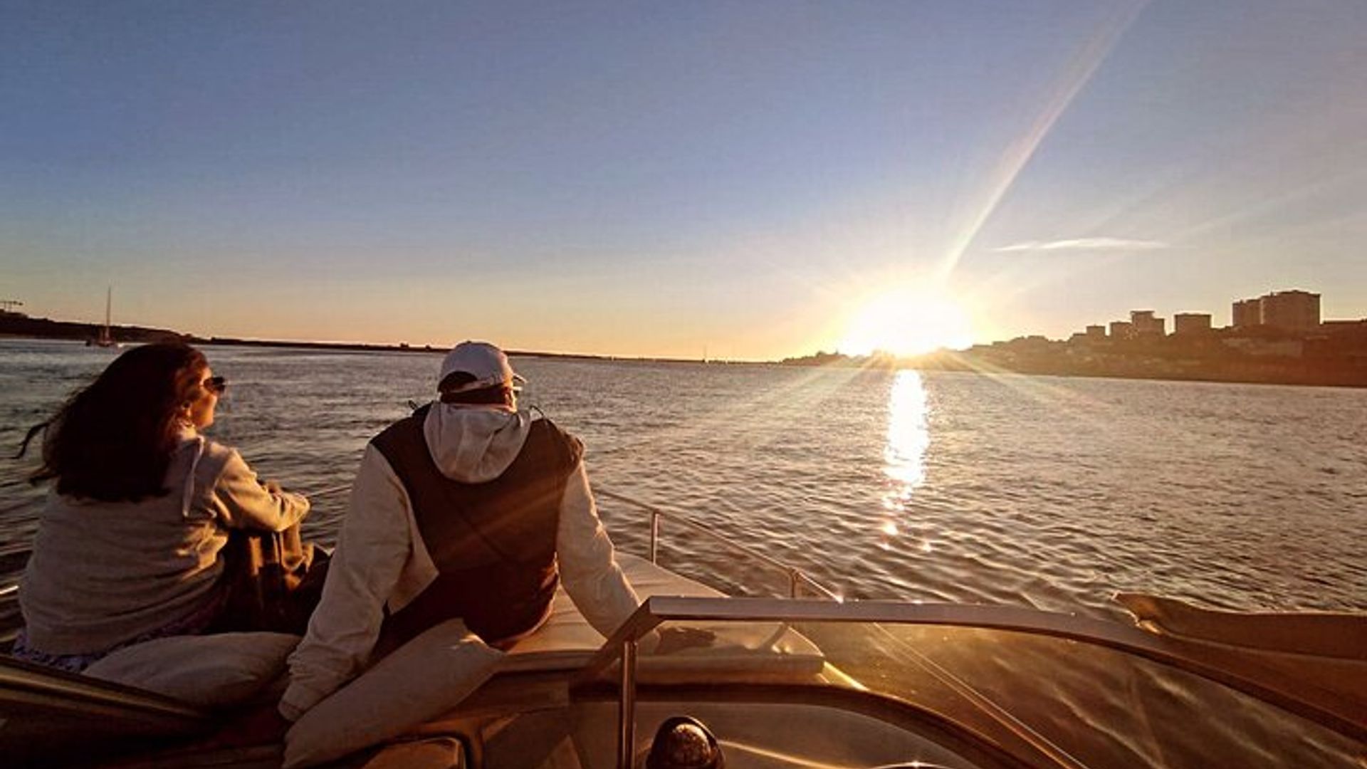6 Bridges and Ribeira Boat Tour (1h30m) with Sunset Option