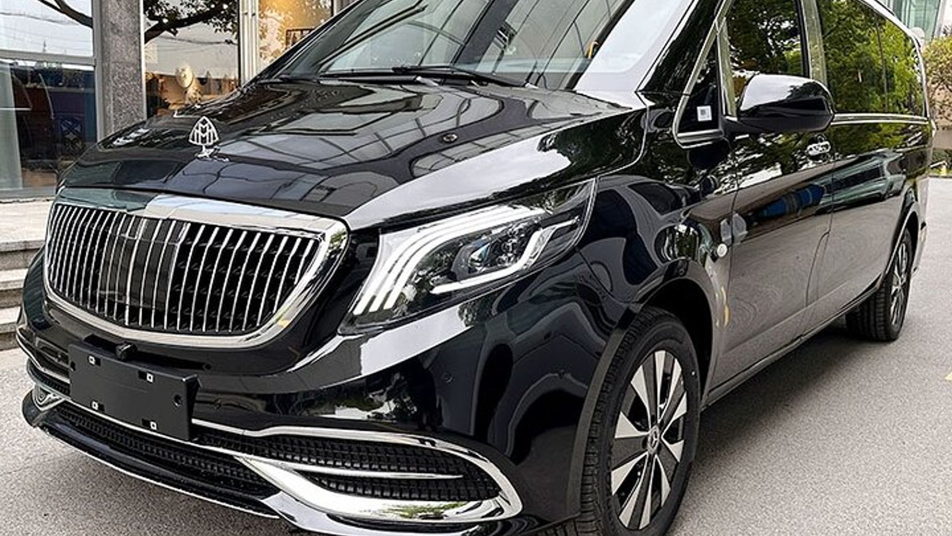 France Mulhouse Airport (MLH) Private Transfer to Mulhouse City