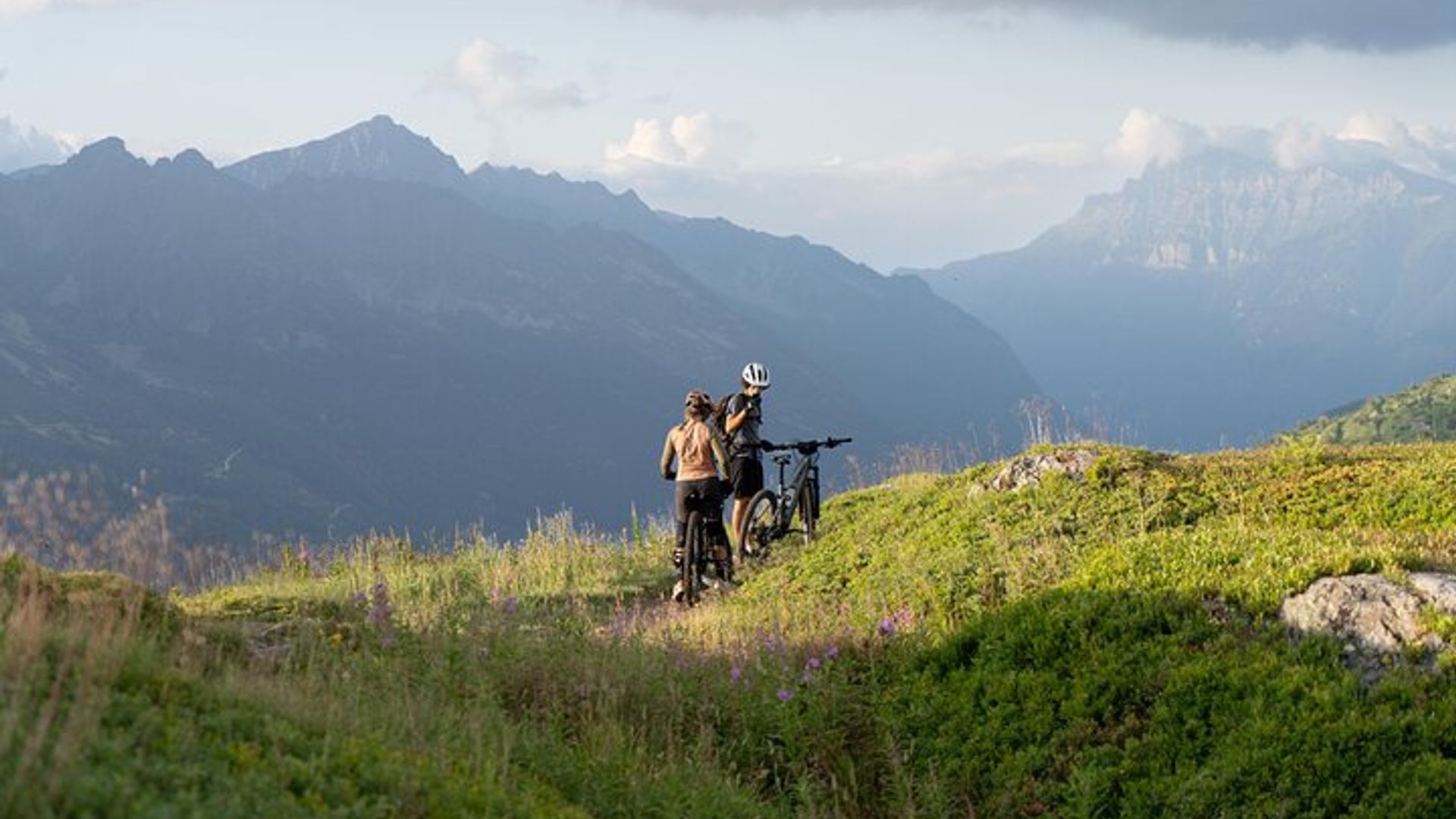 Excursión en bicicleta eléctrica al Mont Blanc a gran altitud: excursión de un día por encima de Chamonix.