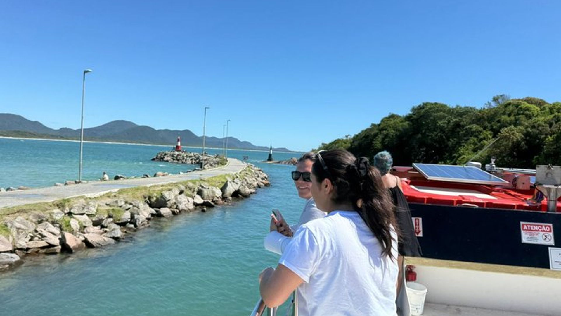 Paseo en barco Florianópolis Costa da Lagoa y Piscinas Naturales