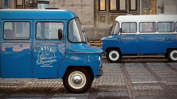 Warsaw 3-Hour City Sightseeing in a Retro Bus with Guide
