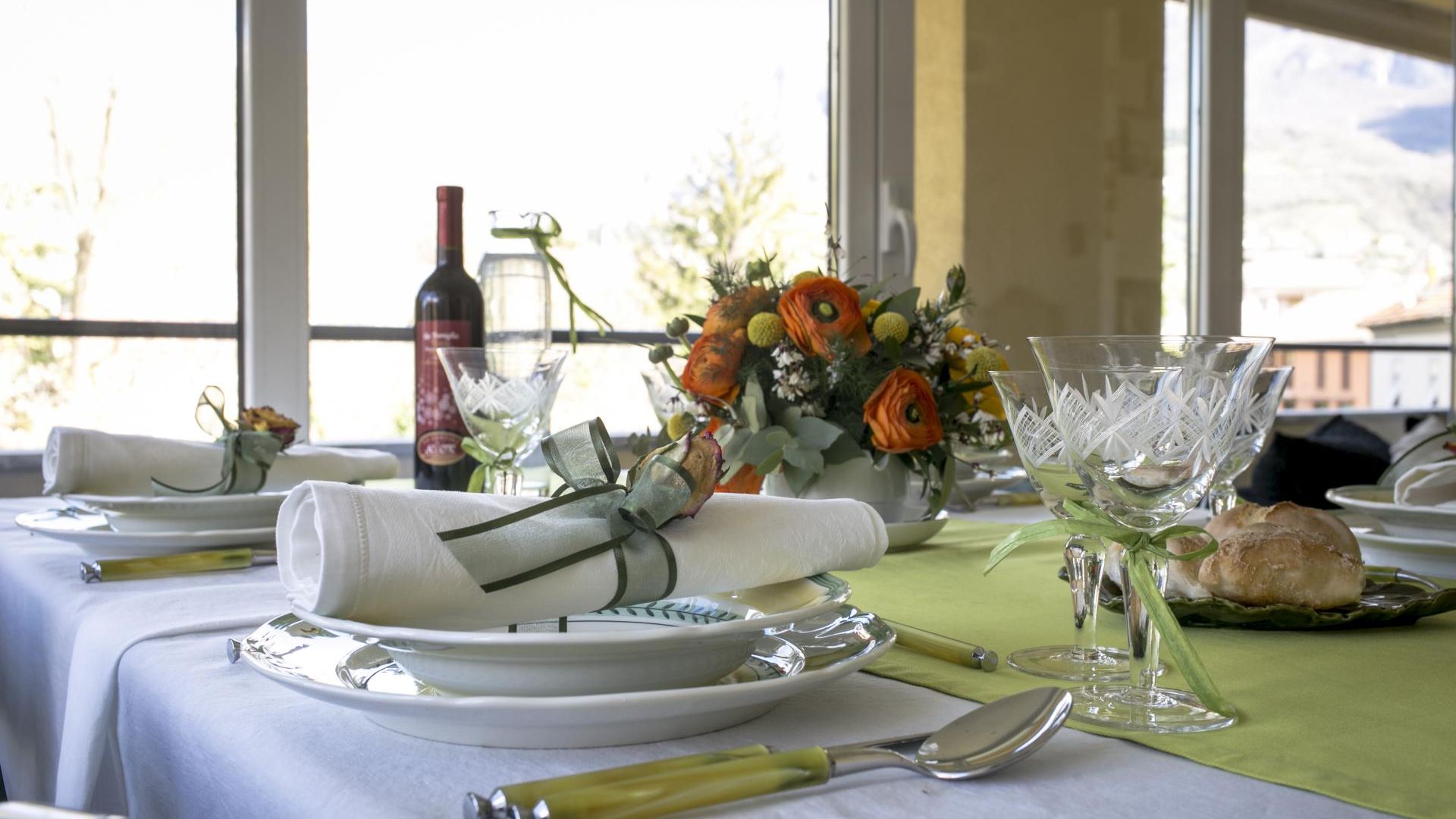 Private lunch or dinner with an Italian family with cooking demo and wines included in Bergamo