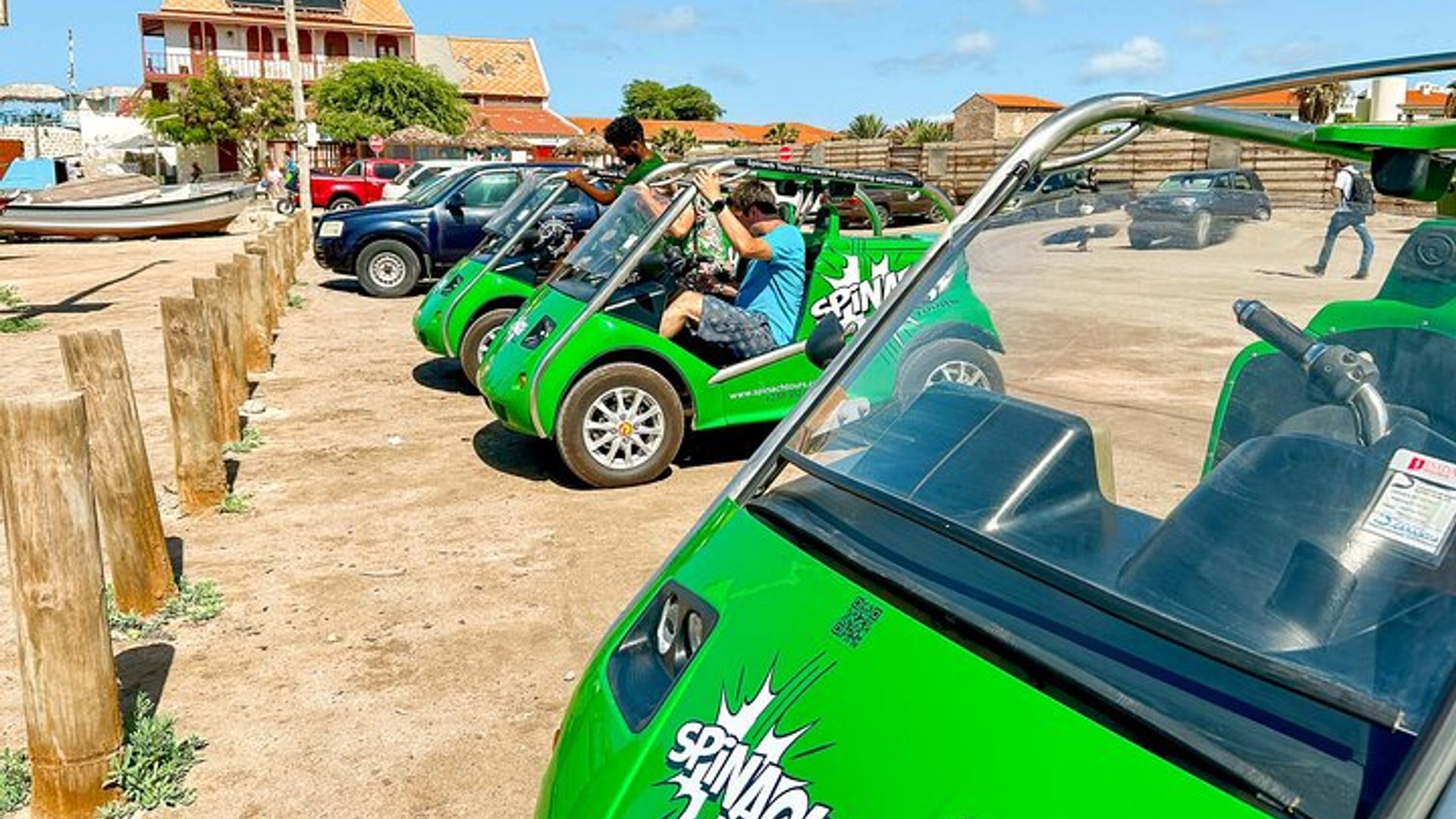 Visita guiada privada a la isla de Sal | Coche Eléctrico con Audioguía