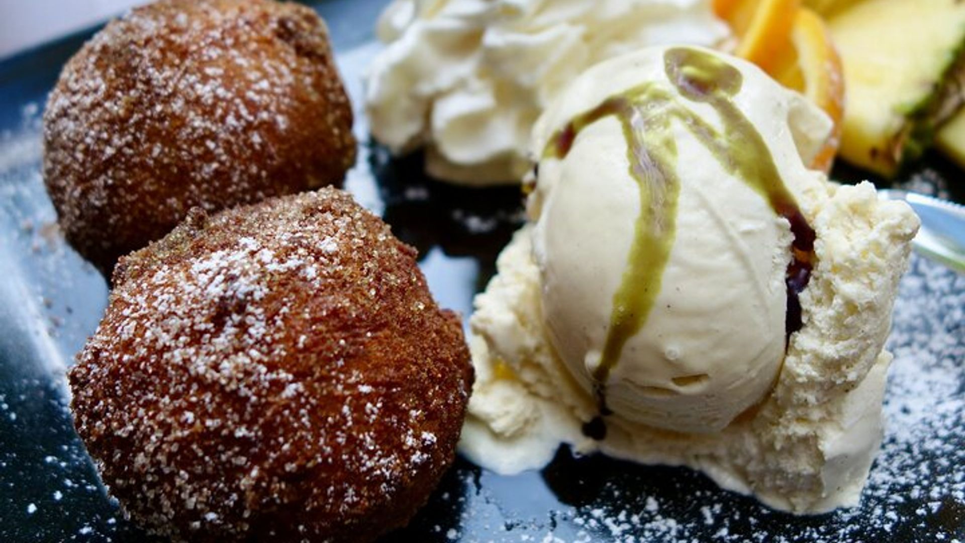 Berlin: German & Berliner Food Walking Tour (Small-Group)