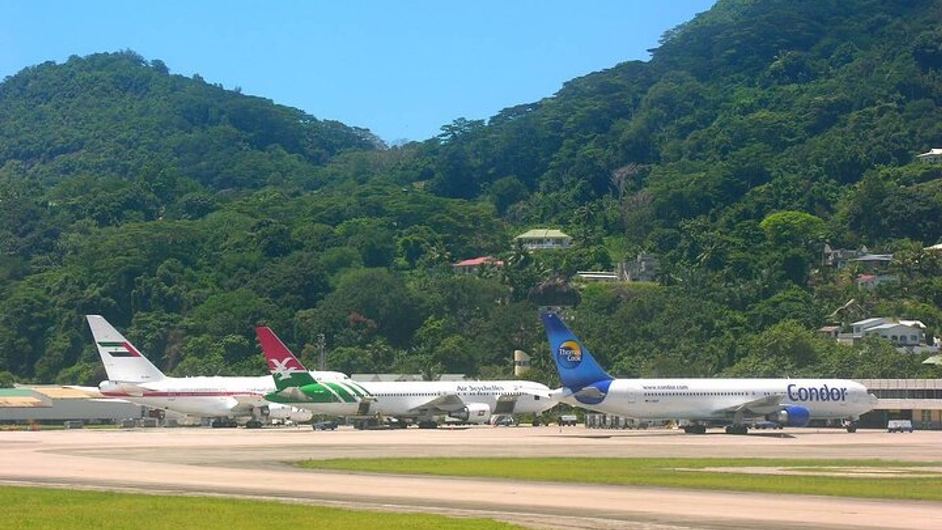 Shared Transfer to Mahe Ferry Terminal from Seychelles Airport