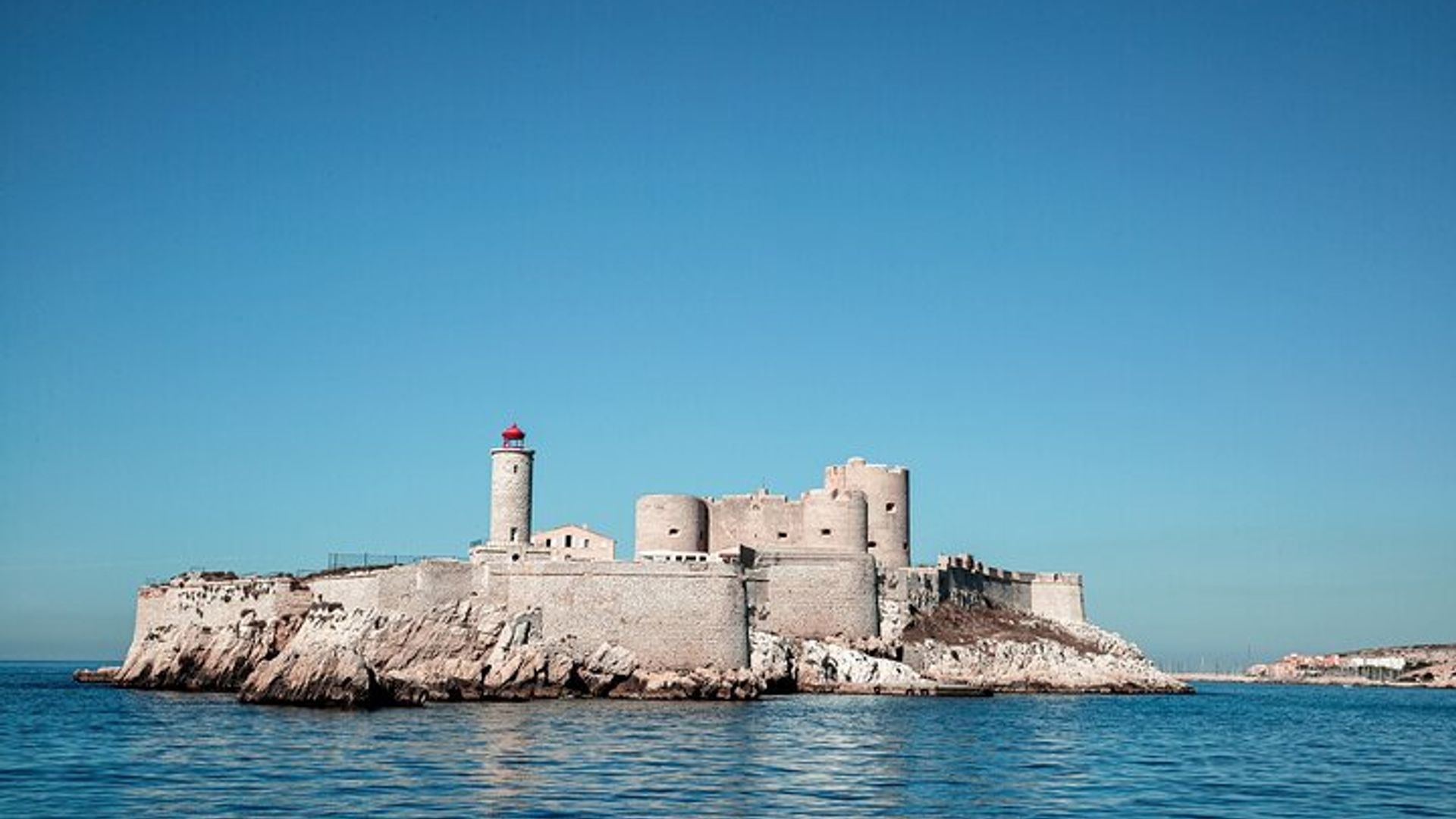 Private Transfer From Lyon To Marseille With a 2 Hour Stop
