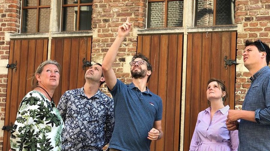 Discover authentic Ghent with historian & taste the best chocolate