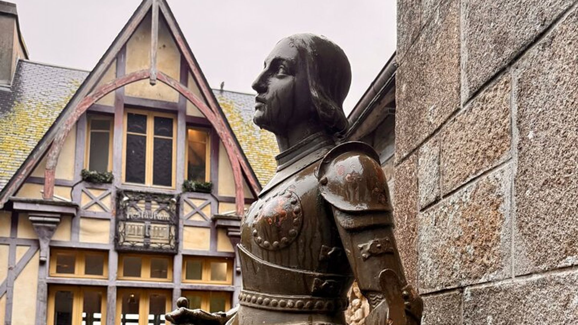 Selbstgeführte Geheimtour - Erkunden Sie den Berg St Michel & verpassen Sie nichts