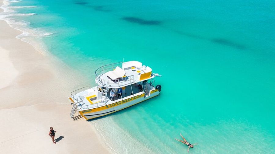 Full-Day Private Boat Charter at Grace Bay, Providenciales