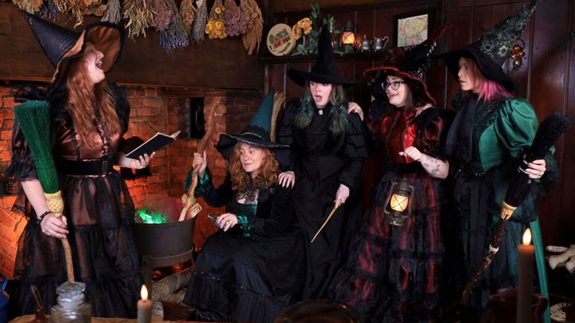 Sesión de fotos privada de Witch Cottage en Salem