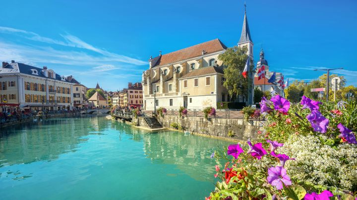 Annecy half-day trip from Geneva with guided walking tour