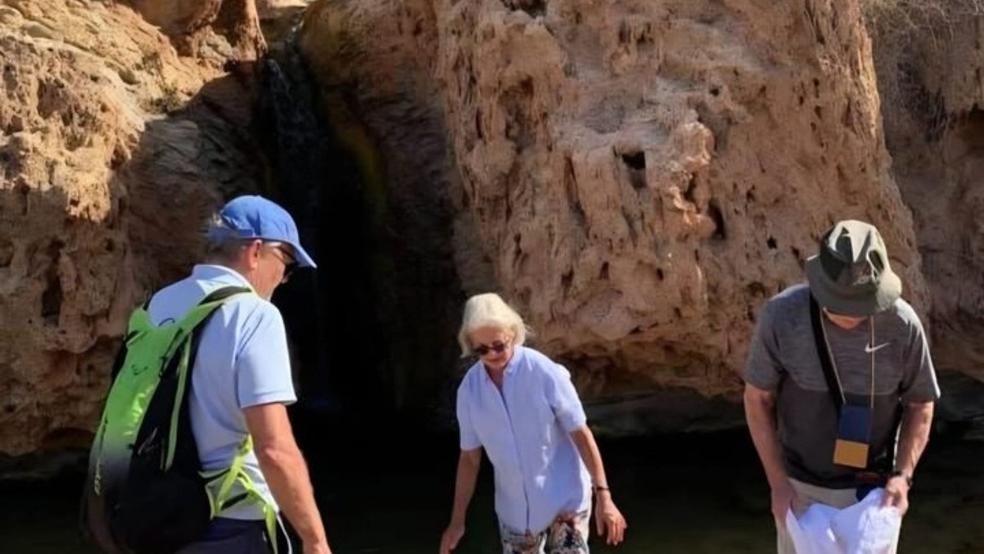 Secret hike to Cape Sim: panoramic view between Sea and Desert