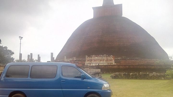 Multi days private tour in Srilanka