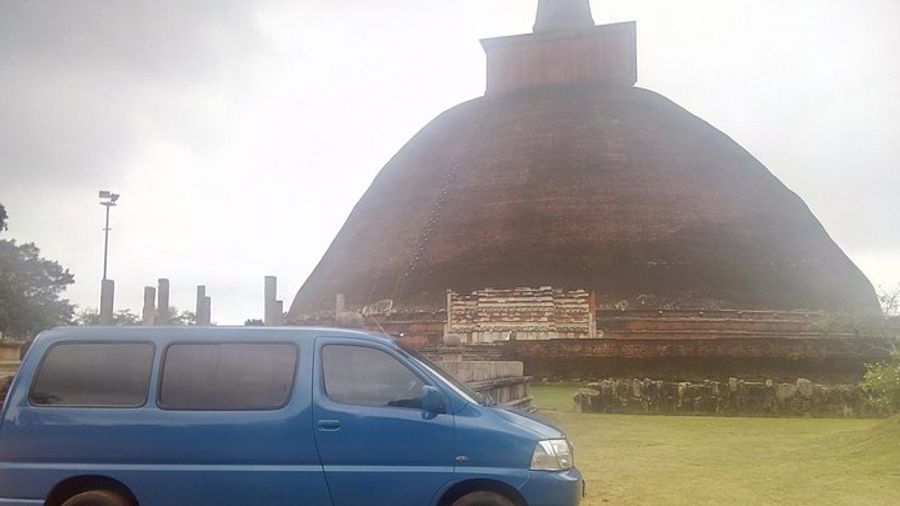 Multi days private tour in Srilanka