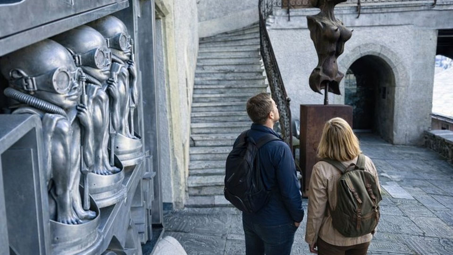 H.R. Giger Alien Museum, Gruyères & Schokoladentour von Genf