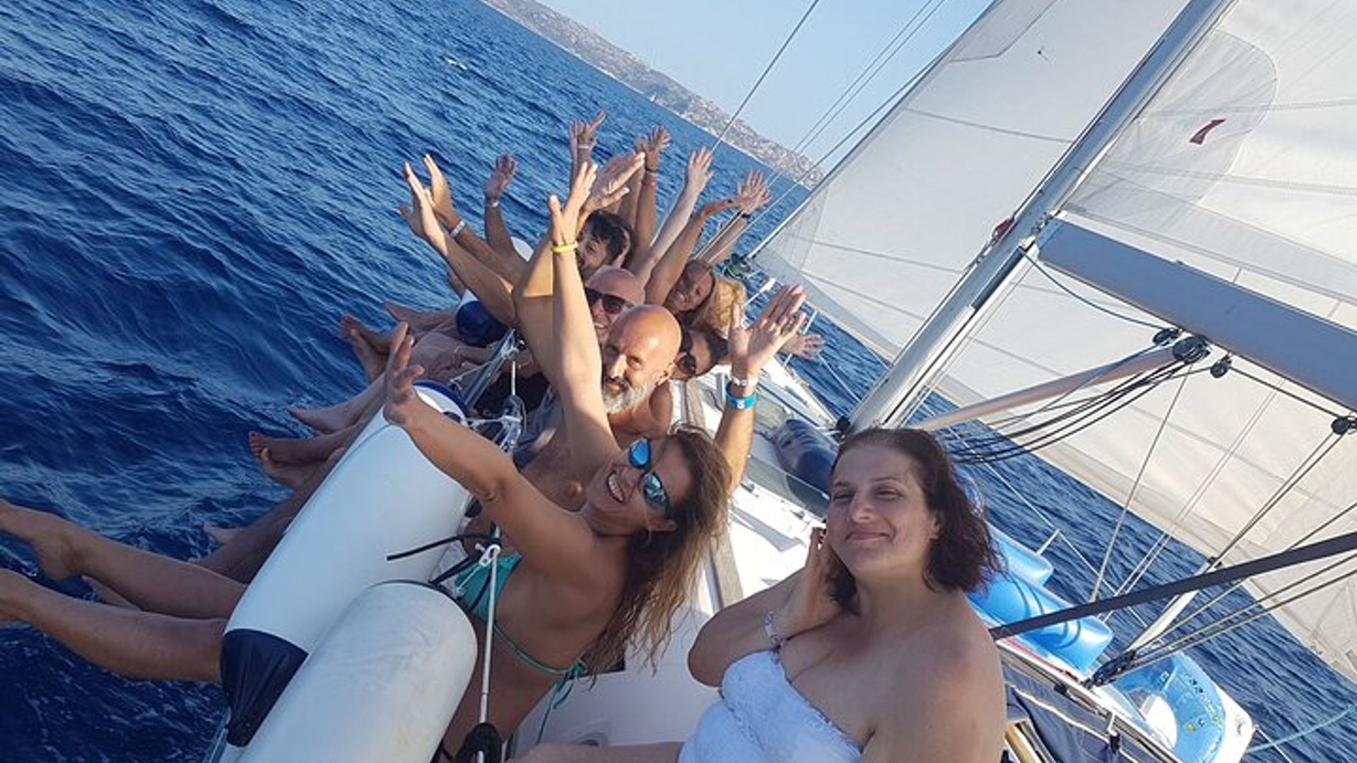 Sailing ship from Porto San Paolo (S.Teodoro-Olbia) to Tavolara, Molara
