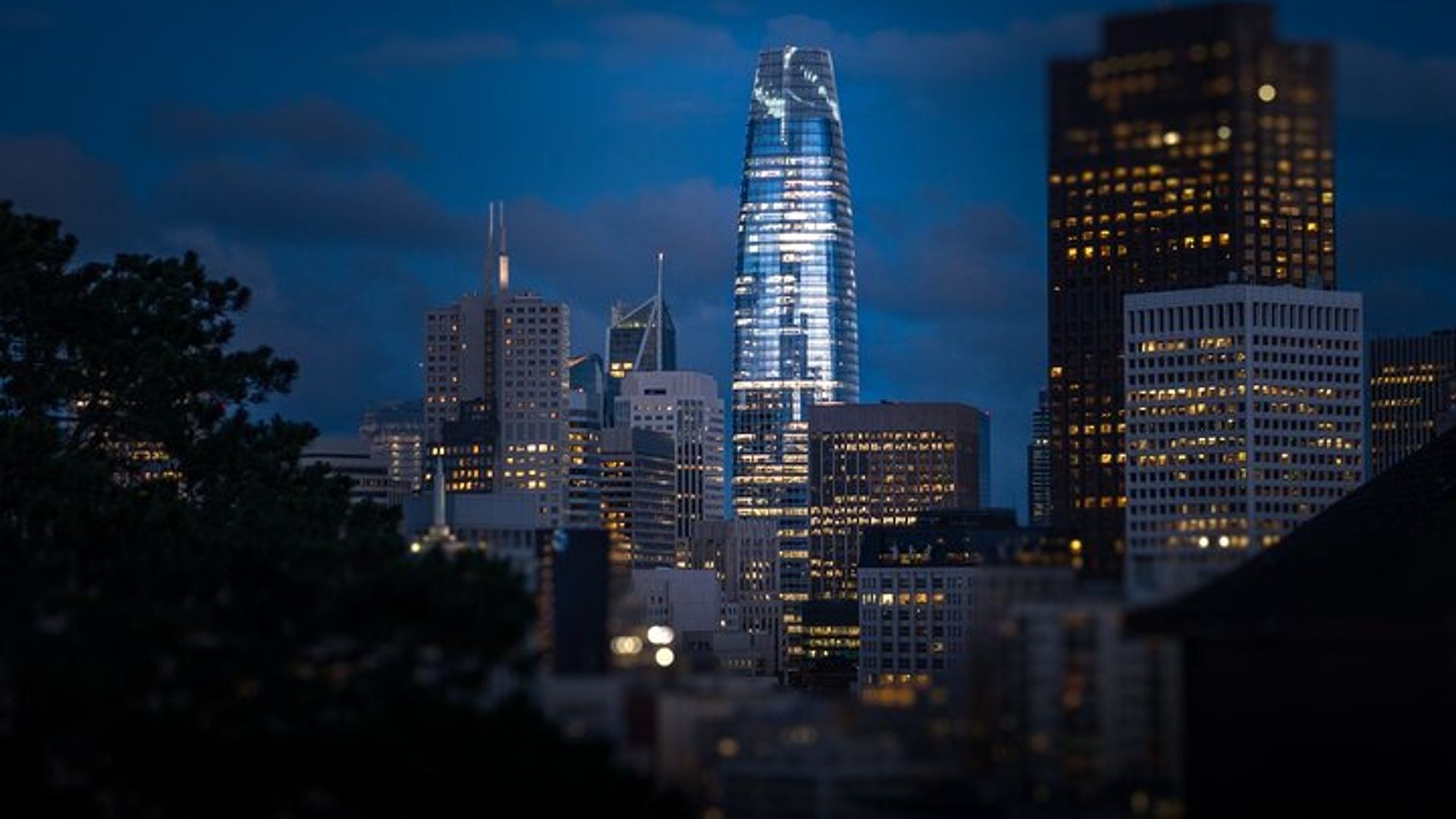 San Francisco Private or Small-Group Ghost-Hunting Tour image 1