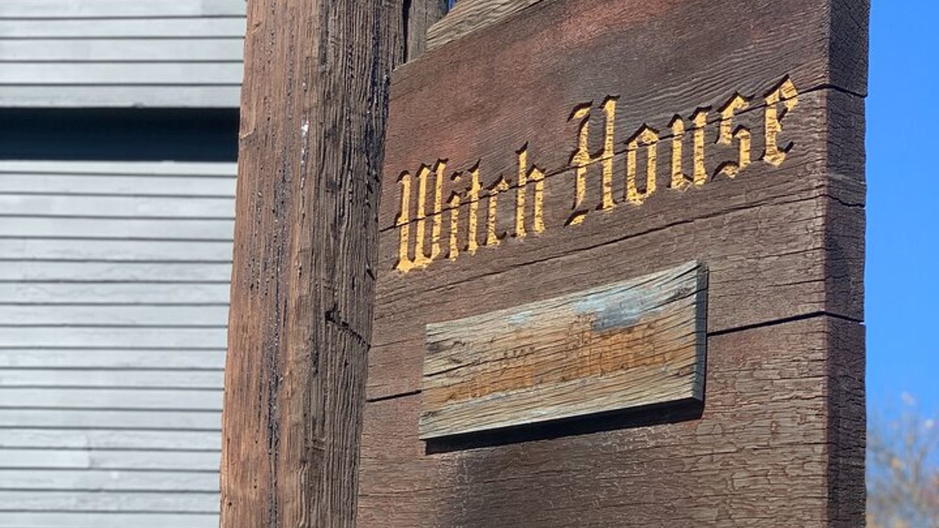 Recorrido a pie fantasma autoguiado por teléfono inteligente de Salem