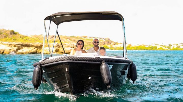 Boat Rental in Curaçao No License Needed