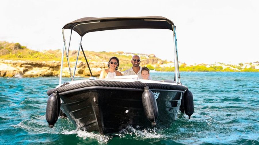 Boat Rental in Curaçao No License Needed