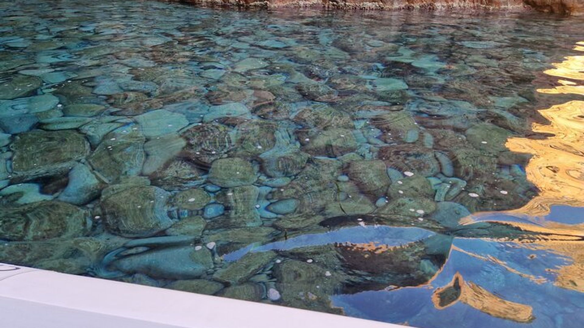 Ausflug zu den Calanques von Piana de Cargèse in einer kleinen Gruppe