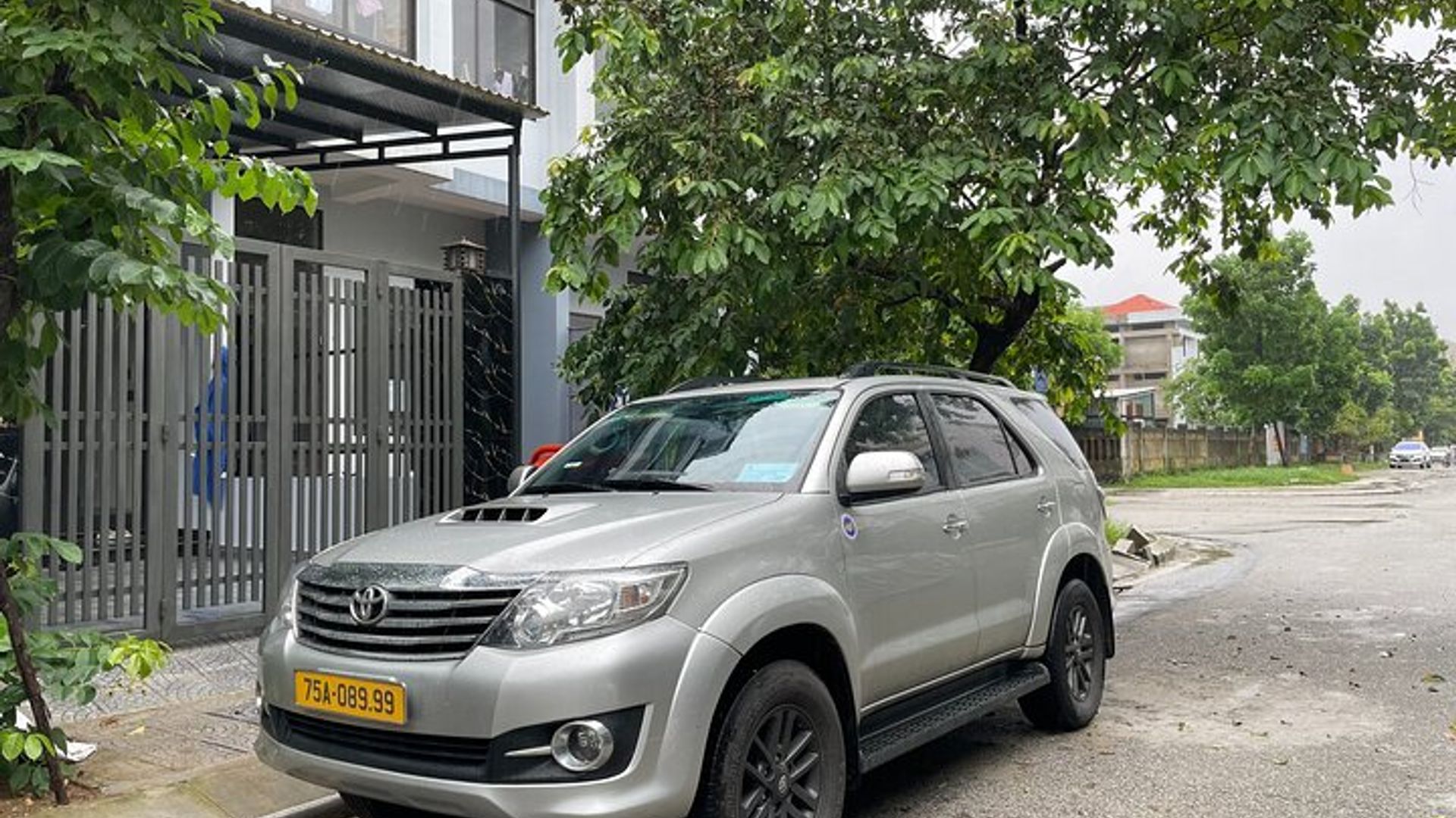 Hue to Hoi An Transfer Via Hai Van Pass & Marble Mountains