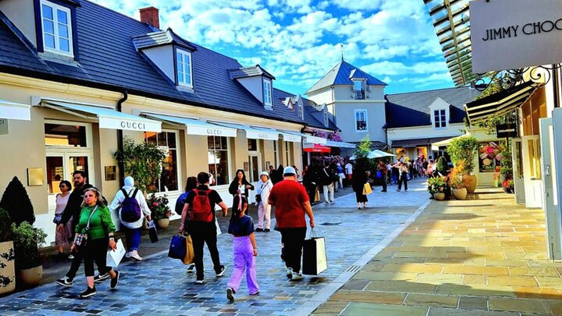 Traslado privado a La Vallée Village desde París