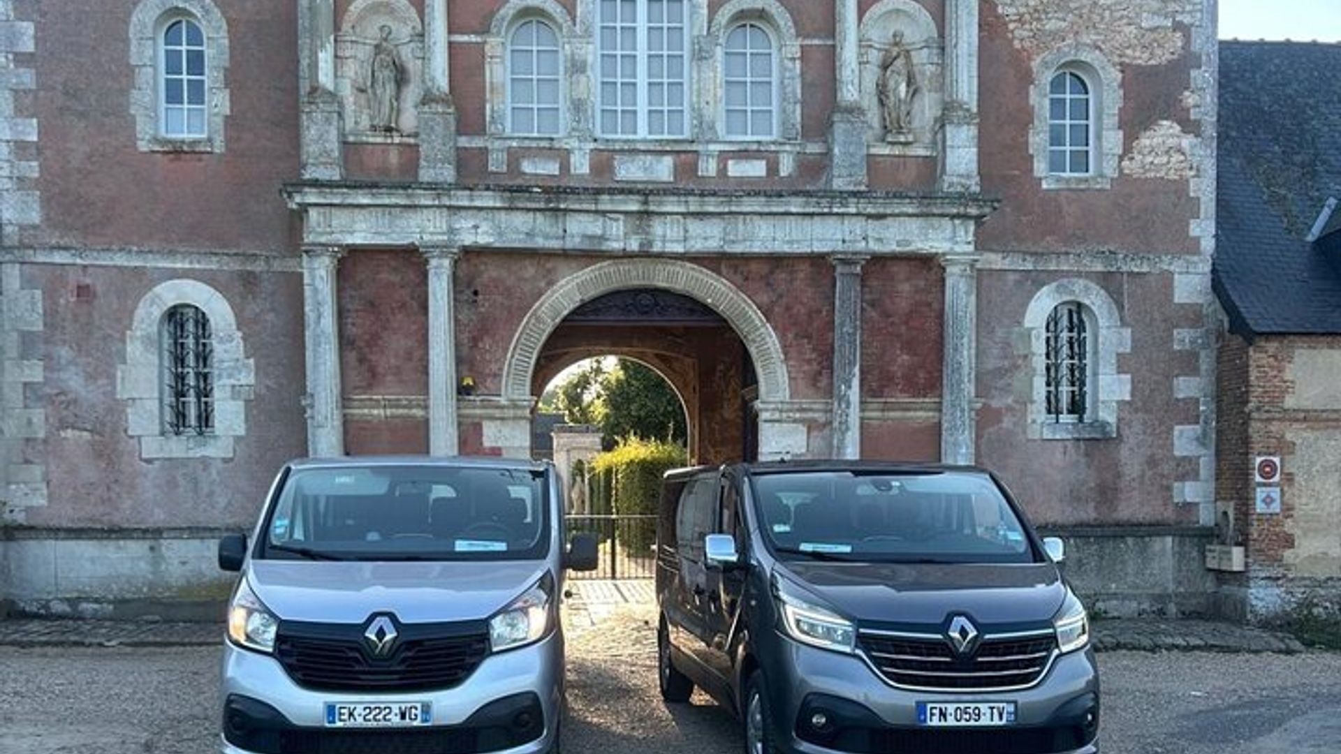 Bayeux à Paris : Transfert privé avec arrêt Giverny en option