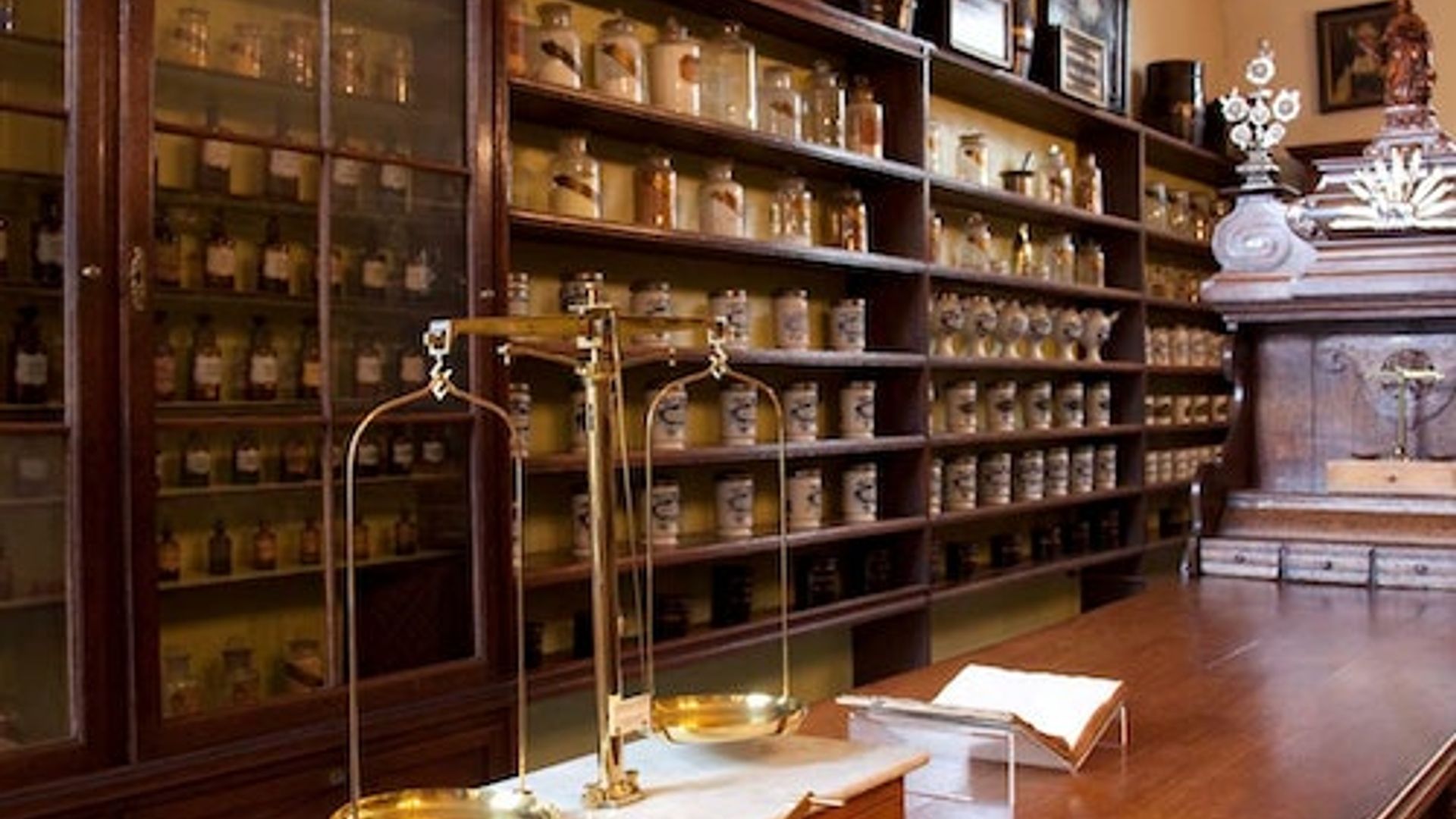 Museum Sint-Janshospitaal + Pharmacy: Entry Ticket