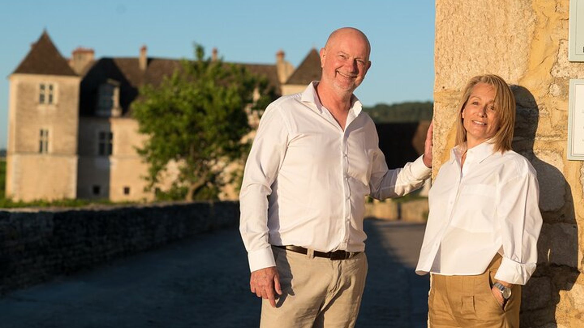 Burgundy Full-Day Côte de Beaune & Nuits 15 Wines Tasting Tour