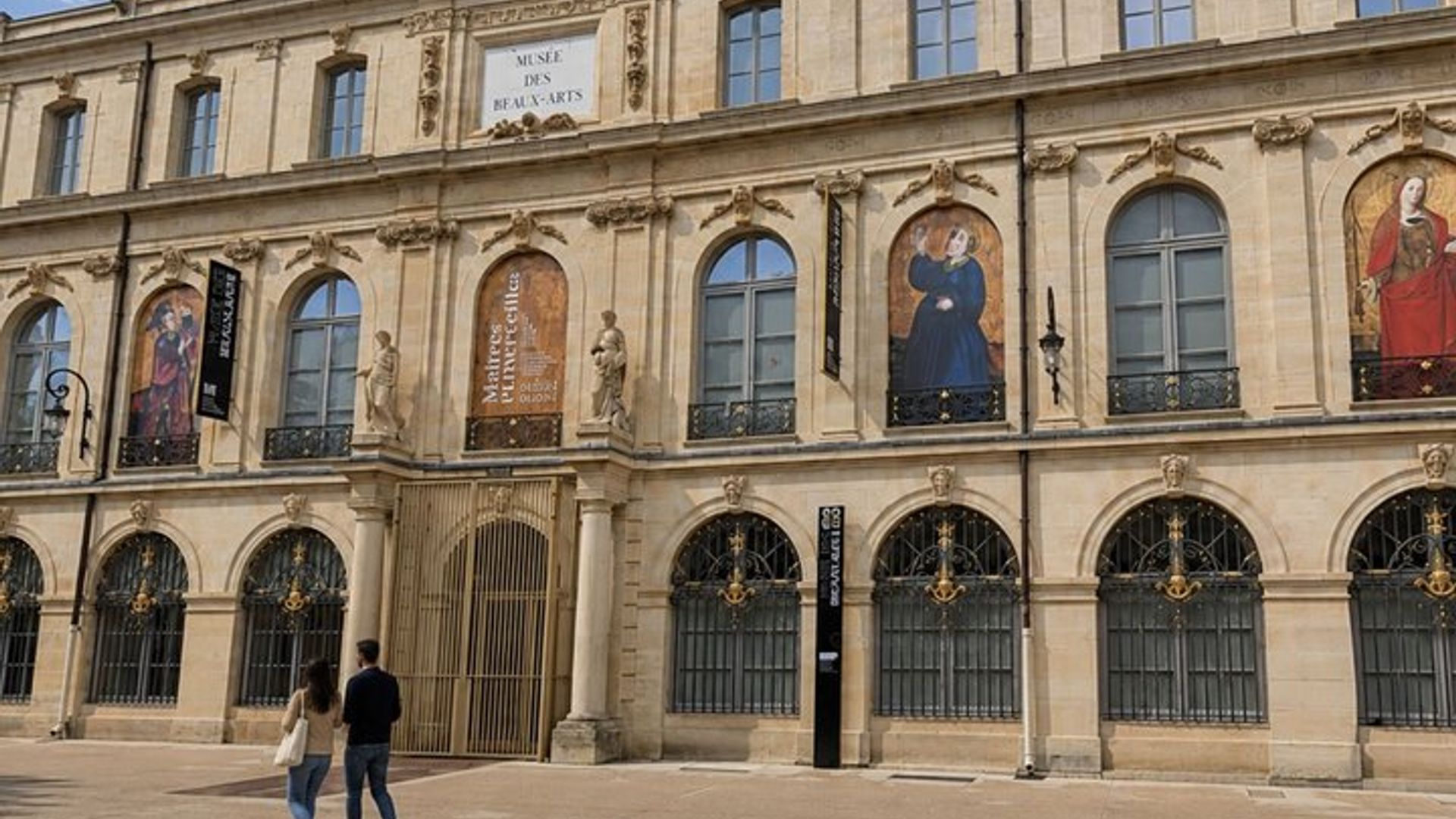 Dijon búsqueda del tesoro & Highlights tour a pie autoguiado