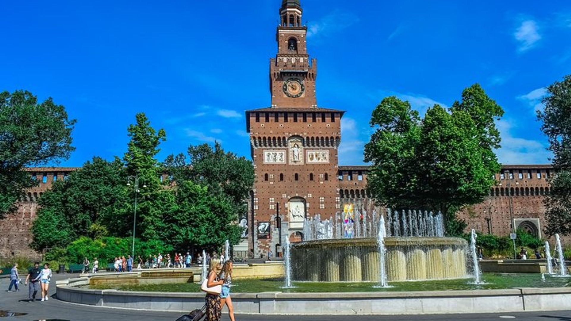 Sforza Castle guided tour - Small Group -Skip-the-line