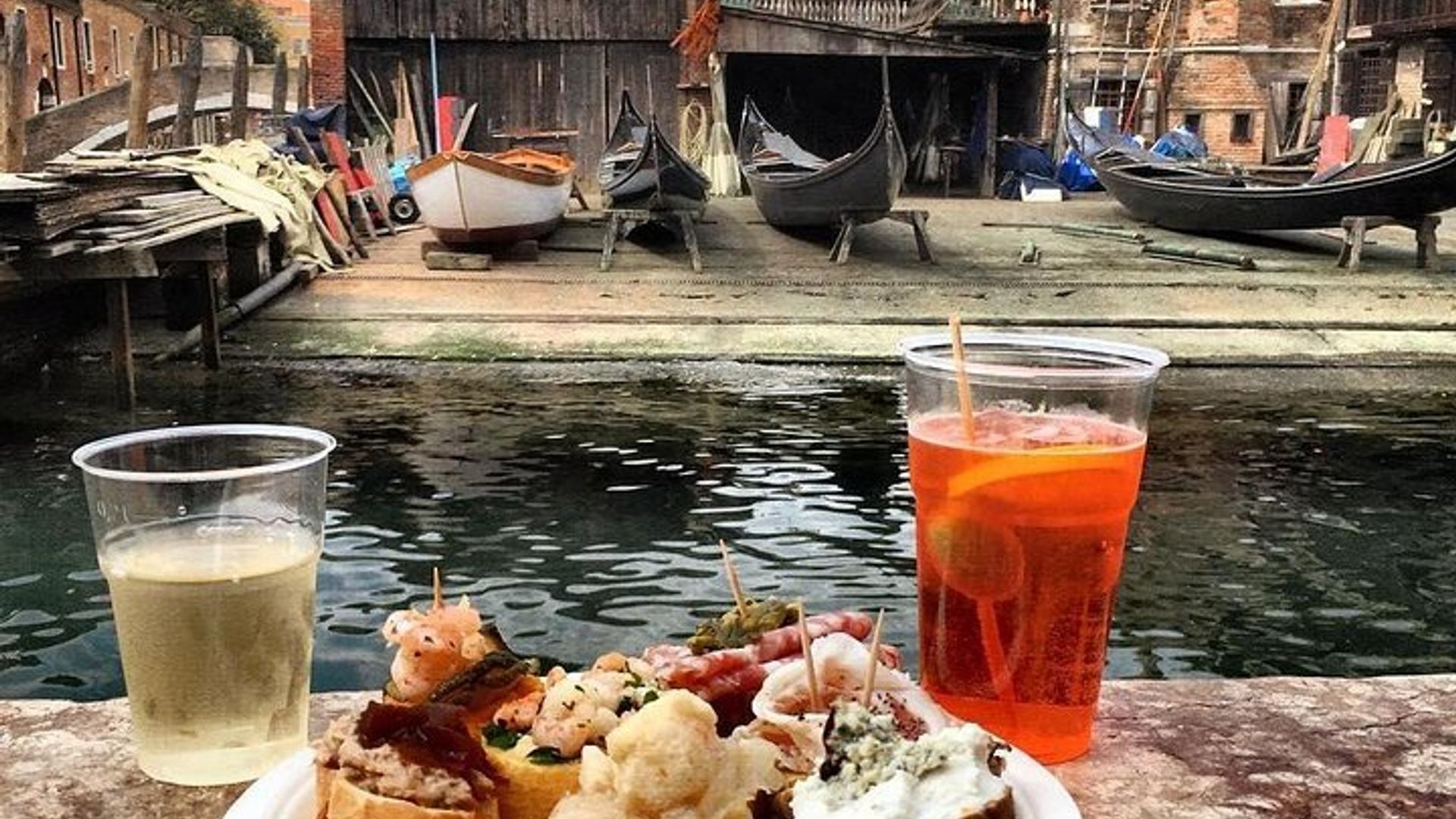 Venice Walking Tour: Eat and Drink