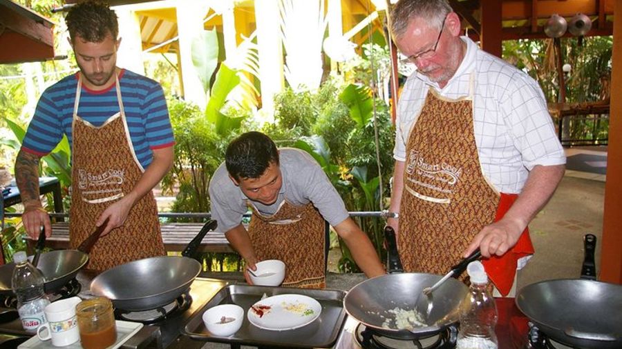 Krabi Thai Cooking Class 6+ Local Dishes and Hotel Transfers