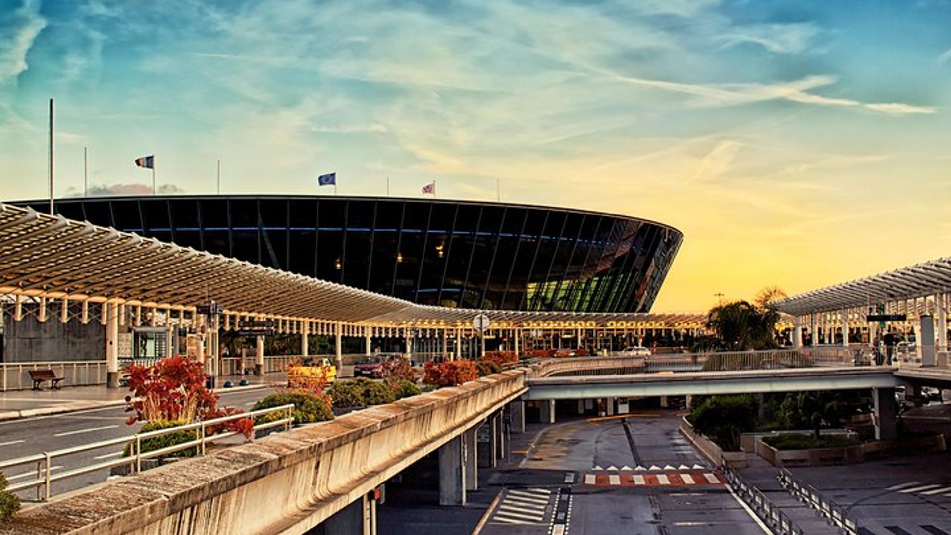Transporte privado del aeropuerto de Niza desde Cannes, Mónaco o Eze
