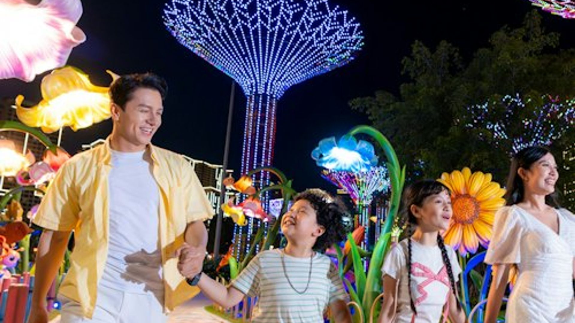 Ho Chi Minh City: VinWonders Grand Park Ticket + Tropical Island Water Park