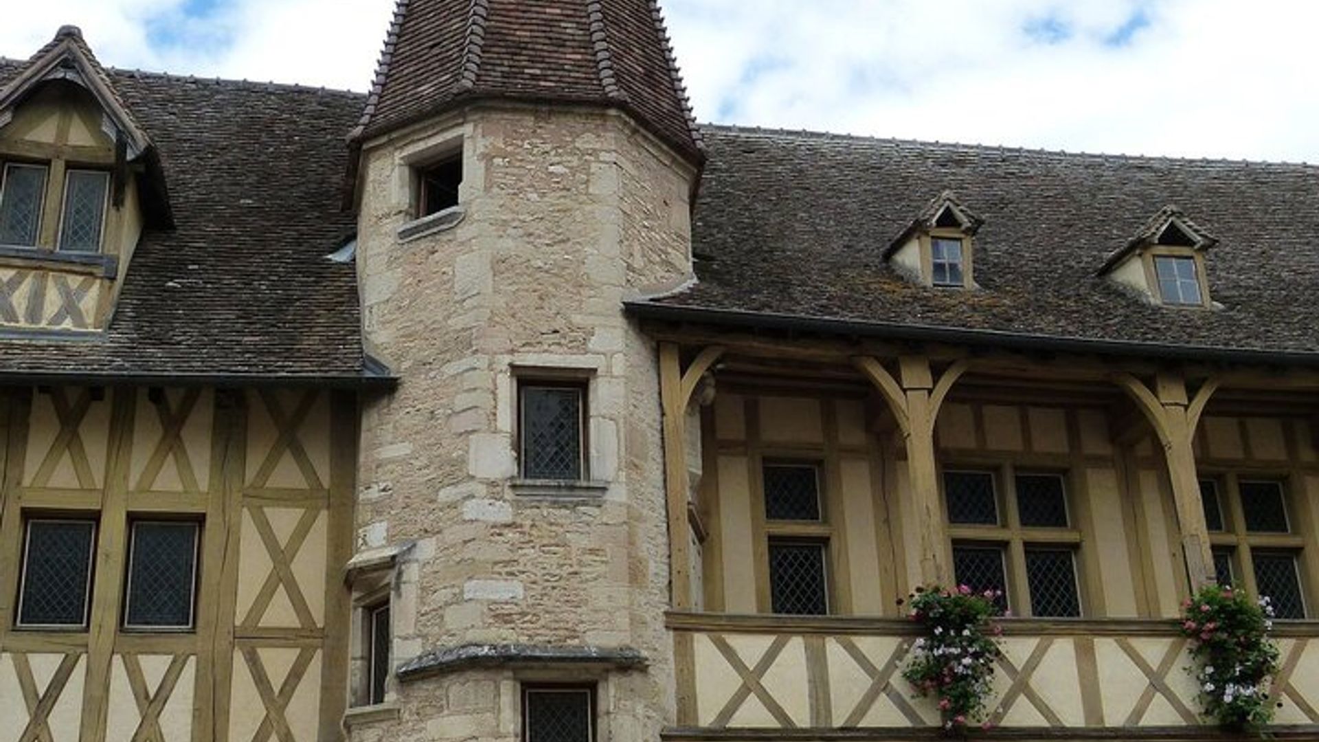 Wander Beaune : Hospices de Beaune & Patrimoine intemporel de la vieille ville