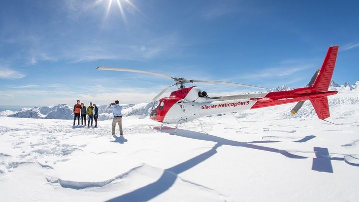 Franz Josef and Fox Glaciers Heli Flight with Snow Landing