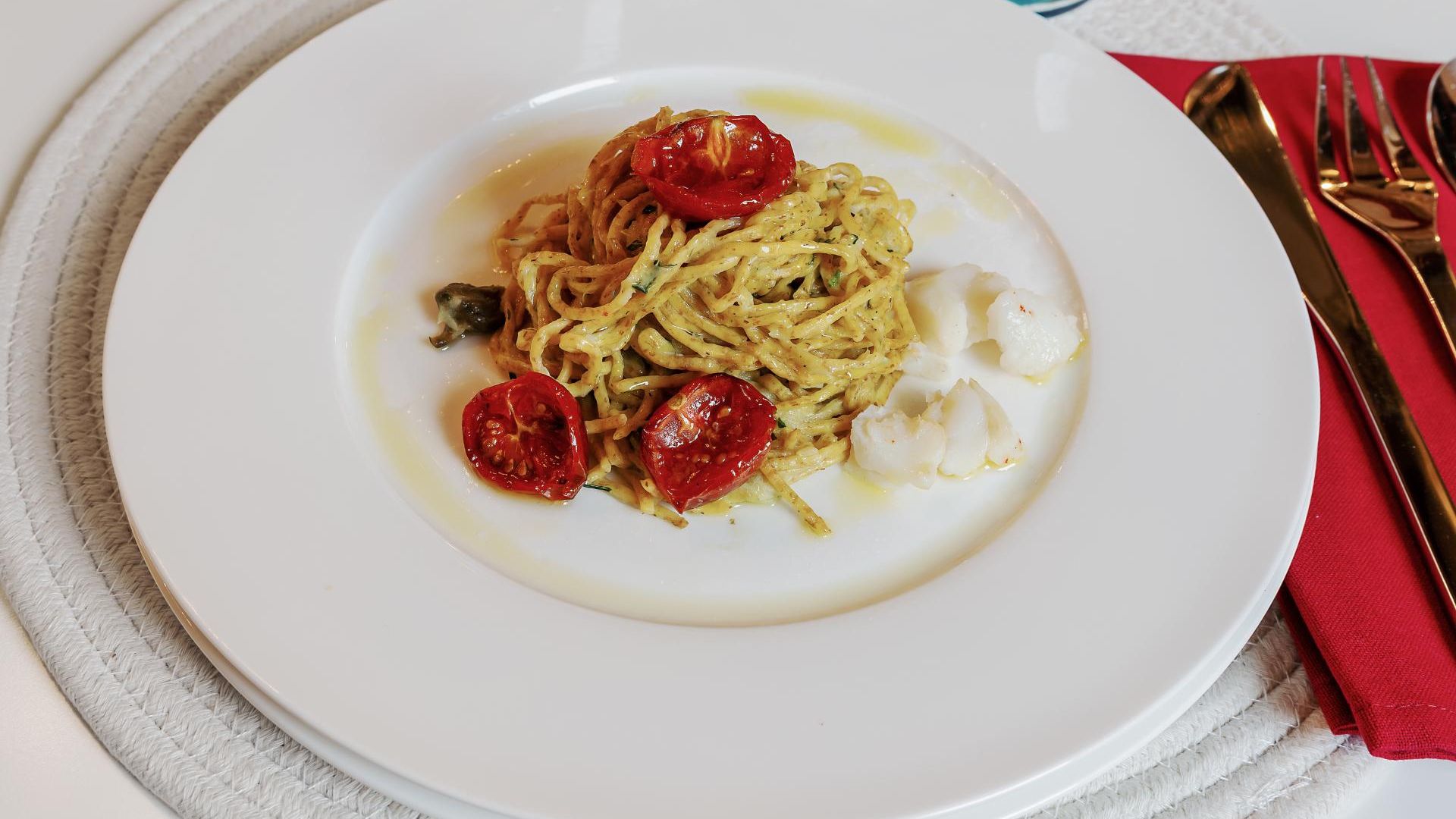Private fresh pasta class at a local's home in Verona, with lunch or dinner included