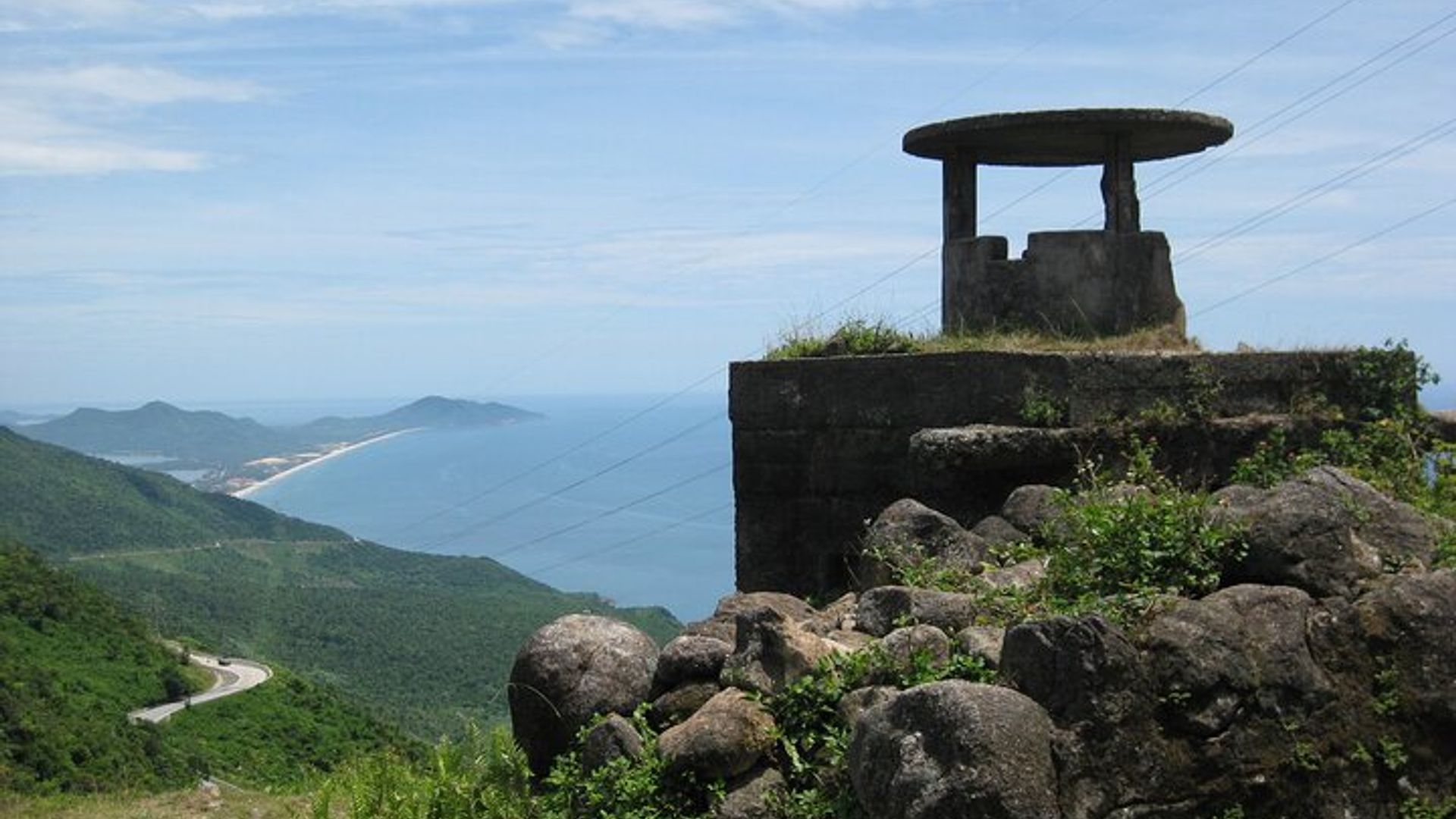 Chan May to Golden Bridge via Hai Van – English-Speaking Driver