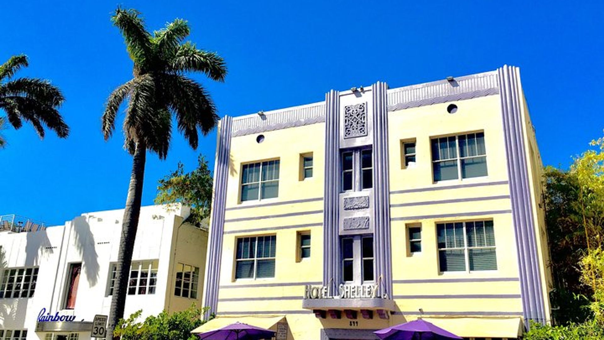 2H Private Classic Car Tour Miami Beach & Wynwood image 1