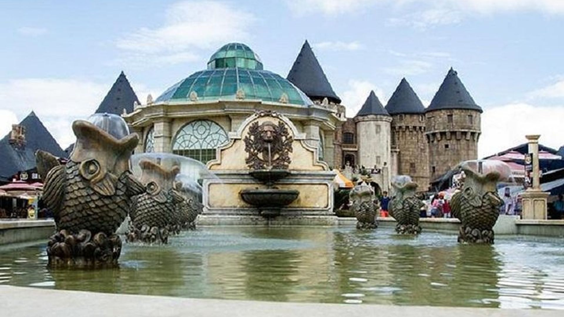 Private Car To Golden Bridge and Back from Hoi An/Da Nang