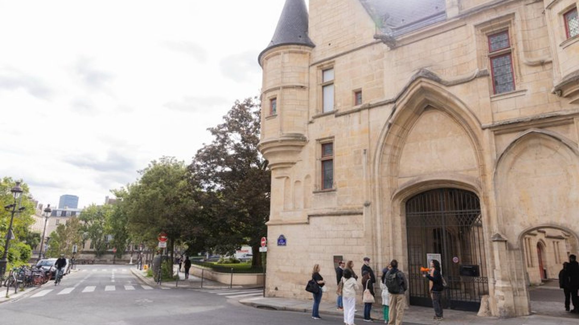 Visite gastronomique en petit groupe de Paris Montmartre ou Notre-Dame