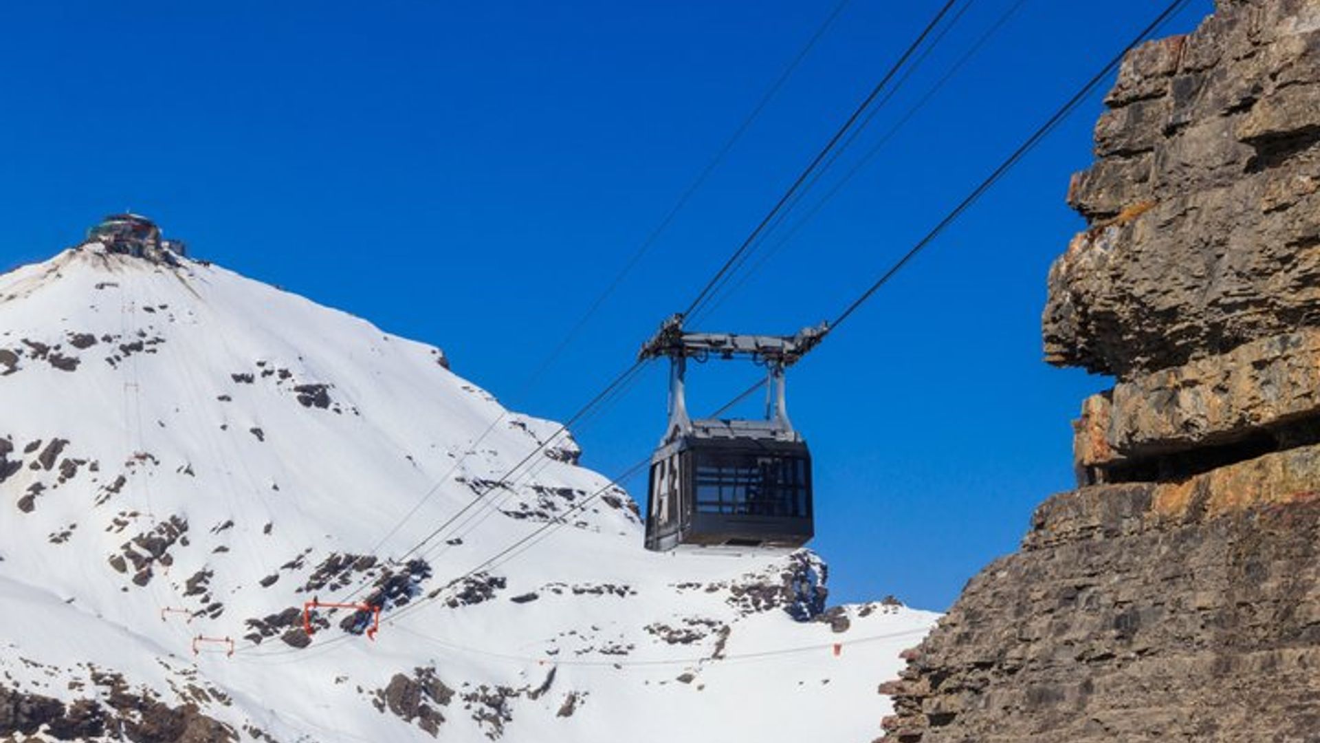 Schilthorn & Lauterbrunnen Valley Private Tour from Basel