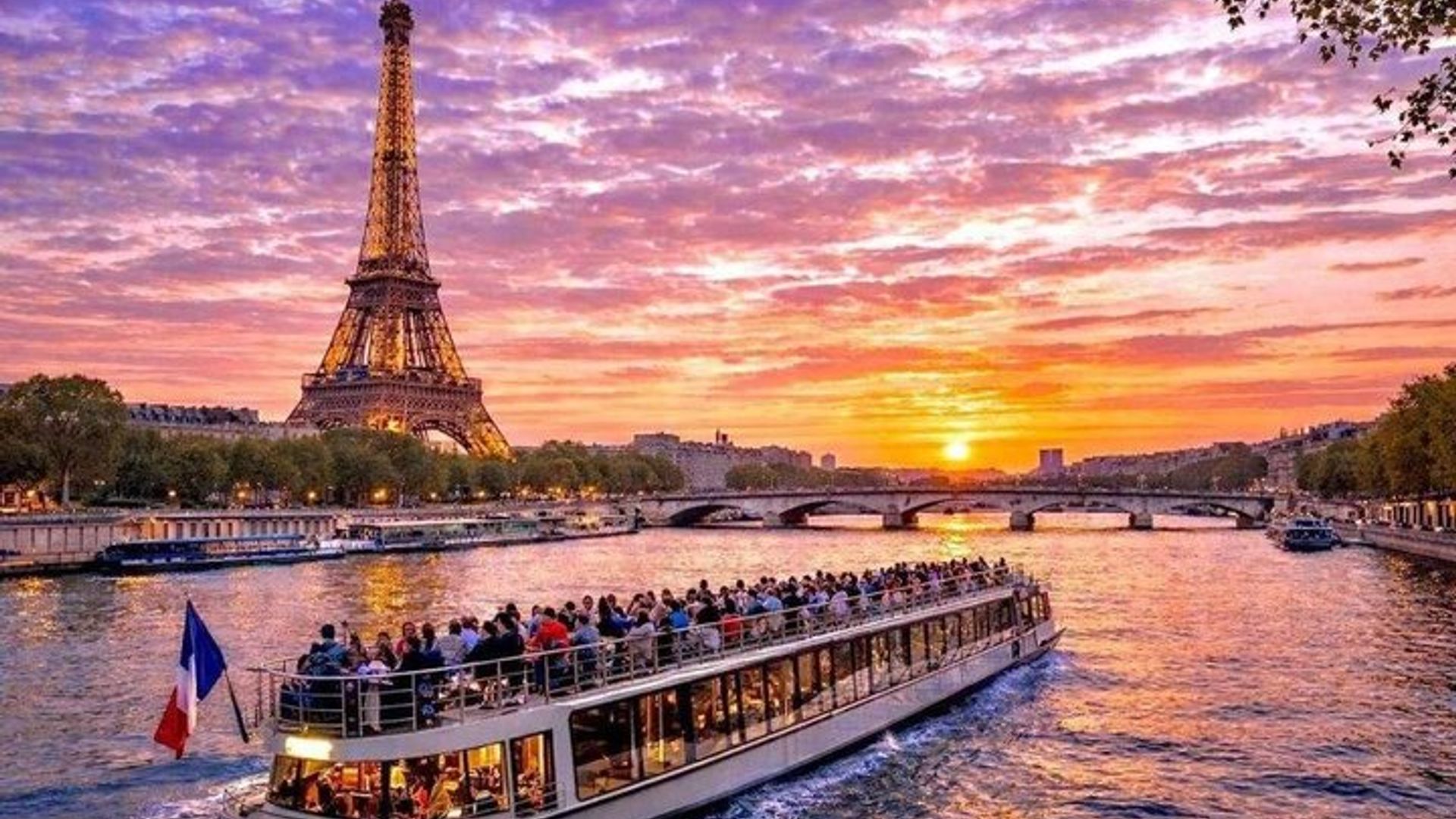 Paris Musée d'Orsay Admission and Seine River Cruise