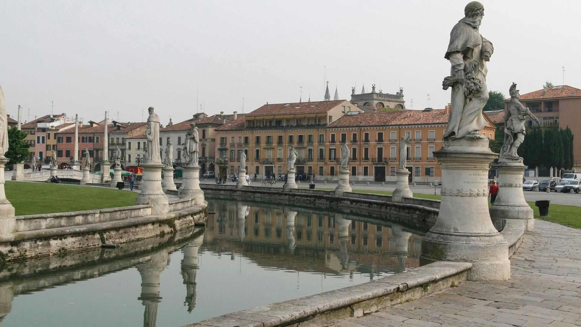 Padova Walking Tour With a Local