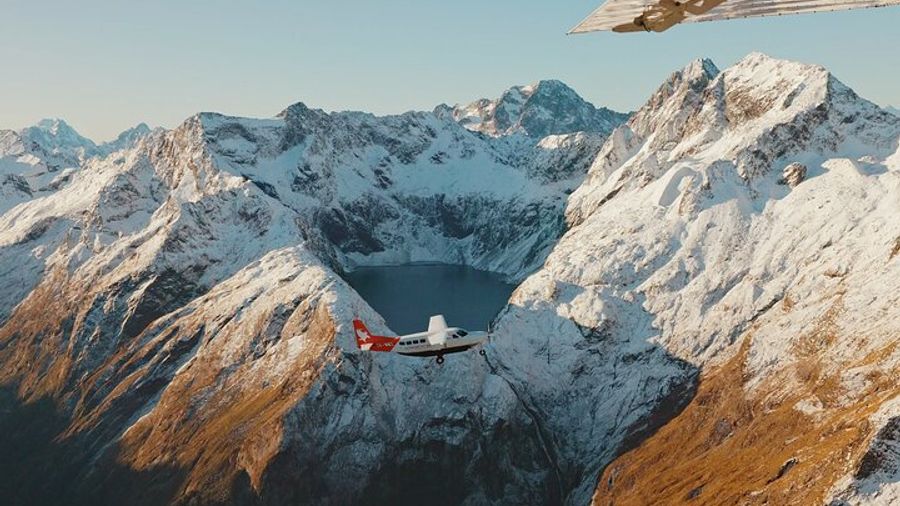 4-Hour Milford Sound Cruise and Fly Experience