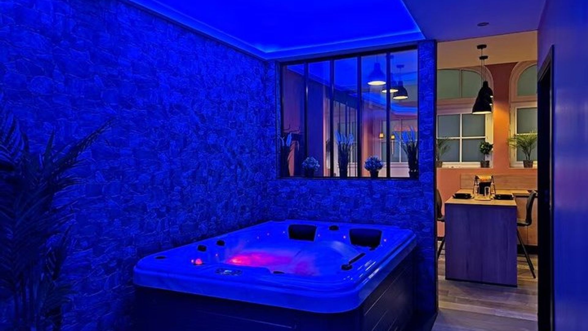Appart Spa et Jacuzzi privatif et Sauna infrarouge Arras Centre