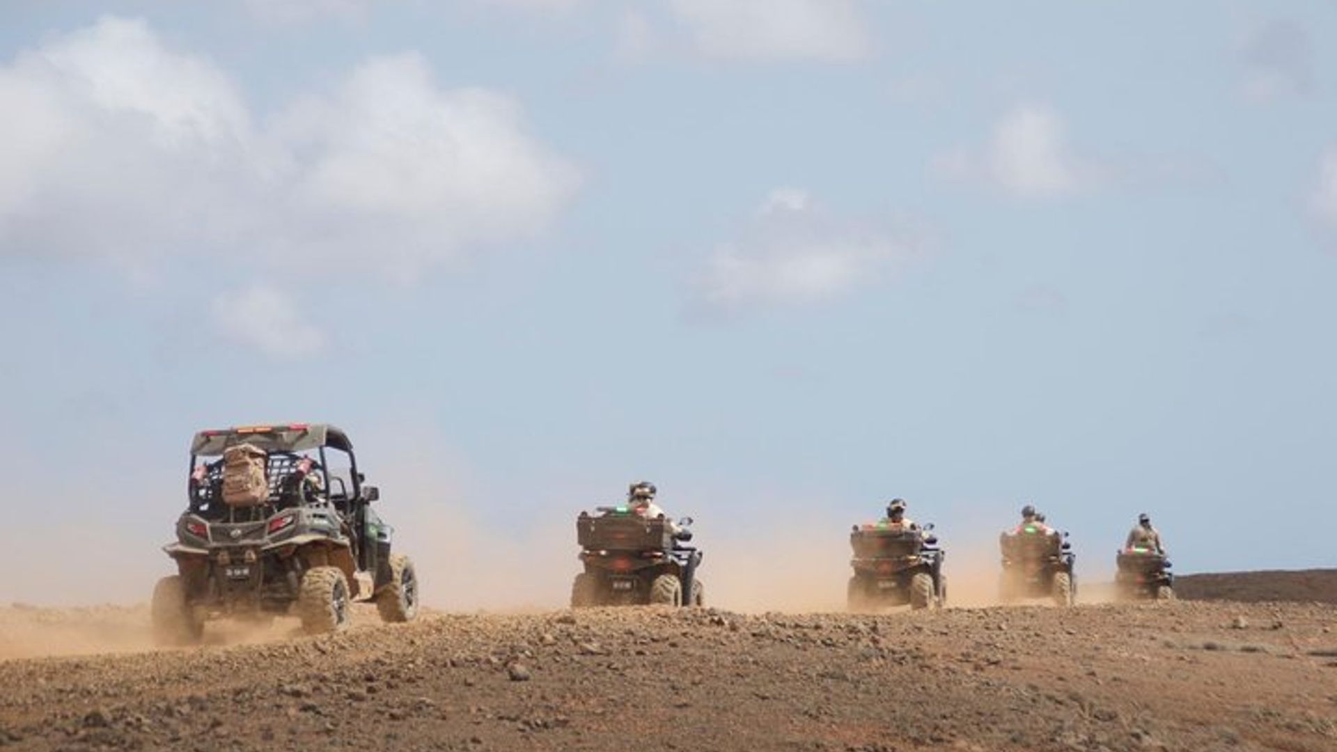Tour privado en quad 4x4 de Santa María