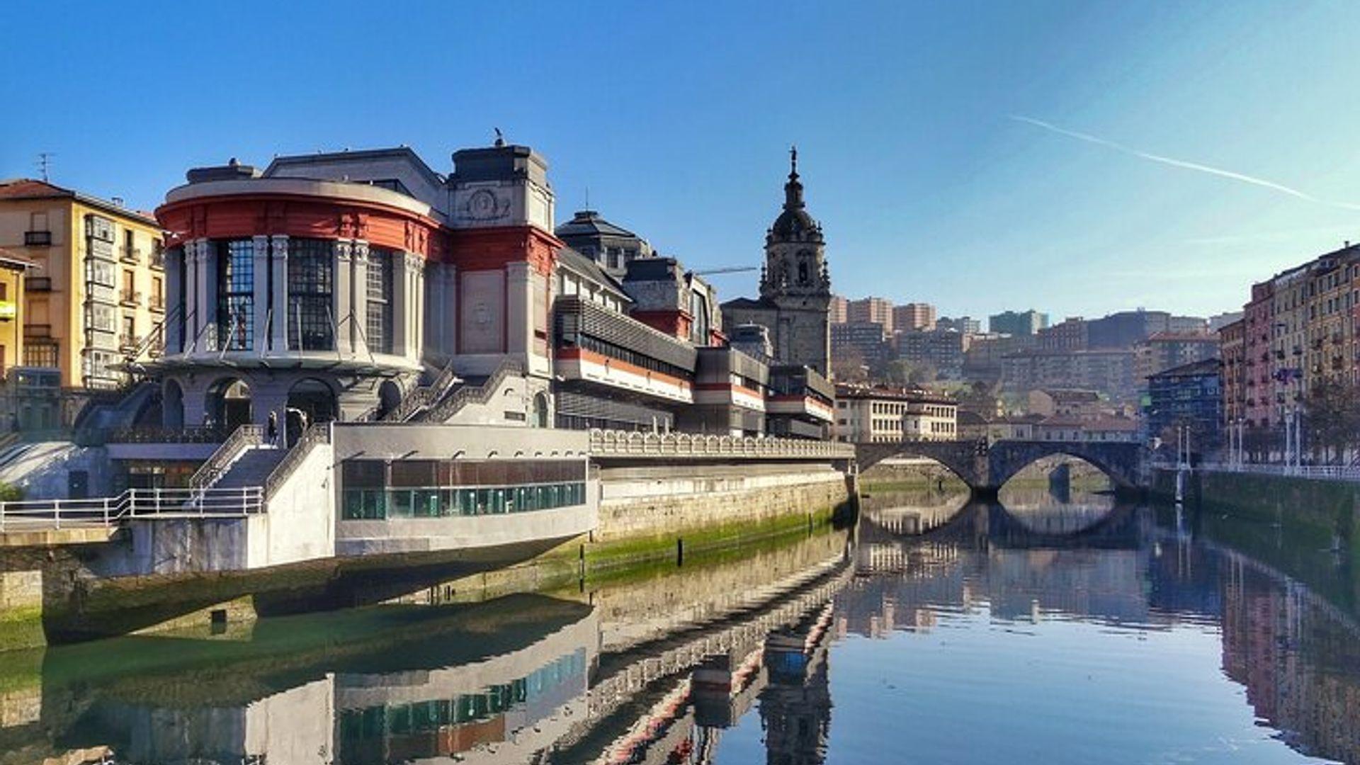 Bilbao Full Day Private Sightseeing Tour from San Sebastian